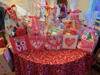 Valentines 💘 Gift Set Still Available