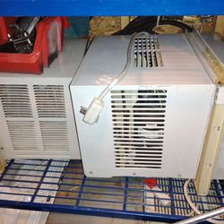 A.C Window Units 5200btu-6,000btu