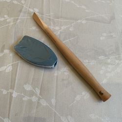 The Le Creuset Revolution®️ Spatula Spoon