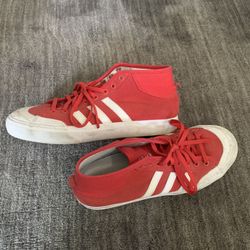 Adidas mid 9.5