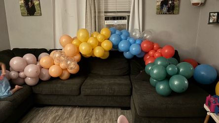 To go balloon garlands