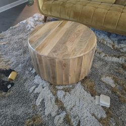 Round Table