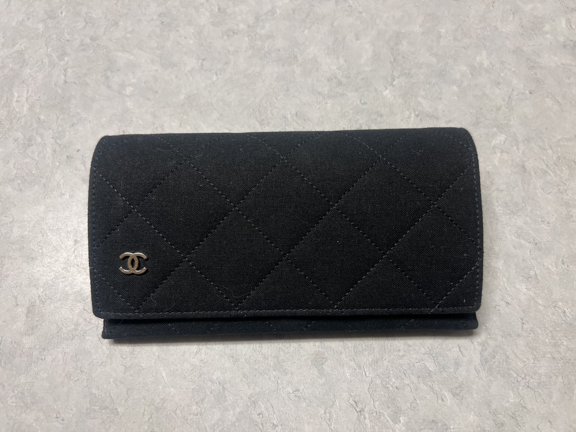CHANEL QUILTED CC LOGO SUNGLASSES CASE