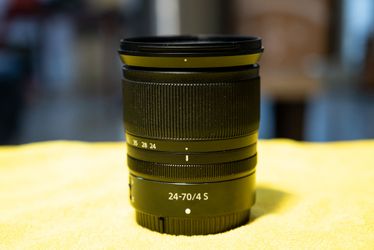 Nikon Z 24-70mm f4 Mirrorless Camera Lens
