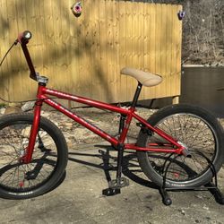 The kitchen 20” BMX 
