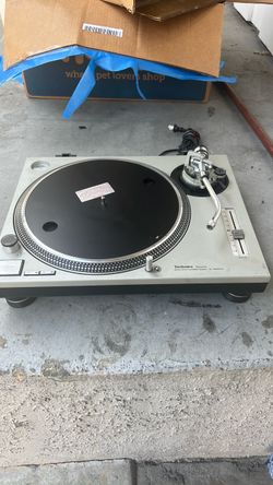 Technics Turntable SL1200MK2