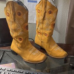 Boots For Girls Or Women