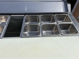 Salad bar refrigerator