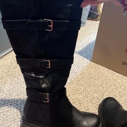 Black Boots