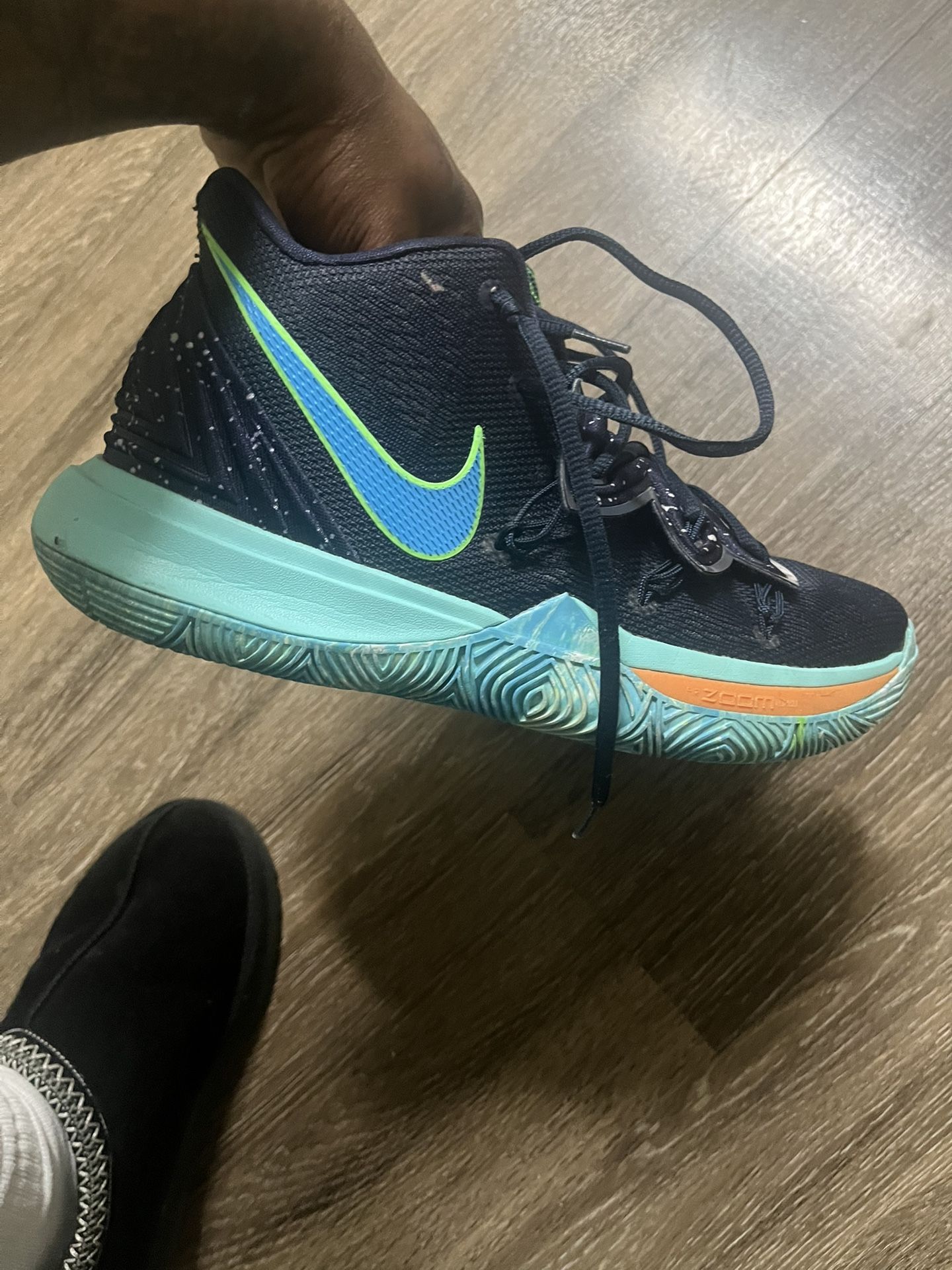 Kyrie 3