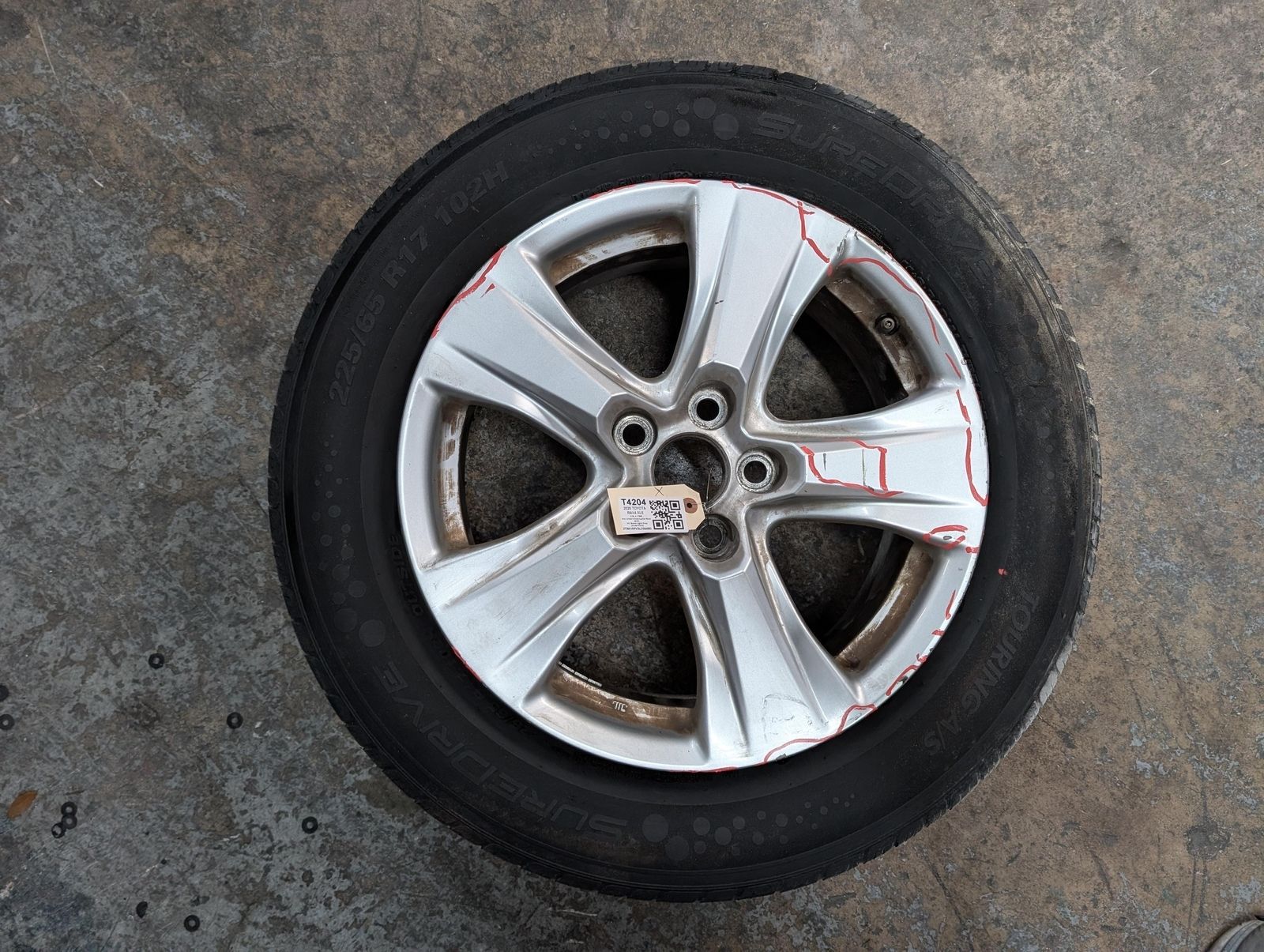 Wheel Rim 17 w Tire 22565 R17 2020 Toyota RAV4 42611-0R390 2019 2021 2022 X (T4204)