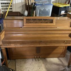 Wurlitzer Piano-Free