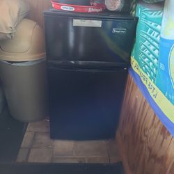 Small Refrigerator 