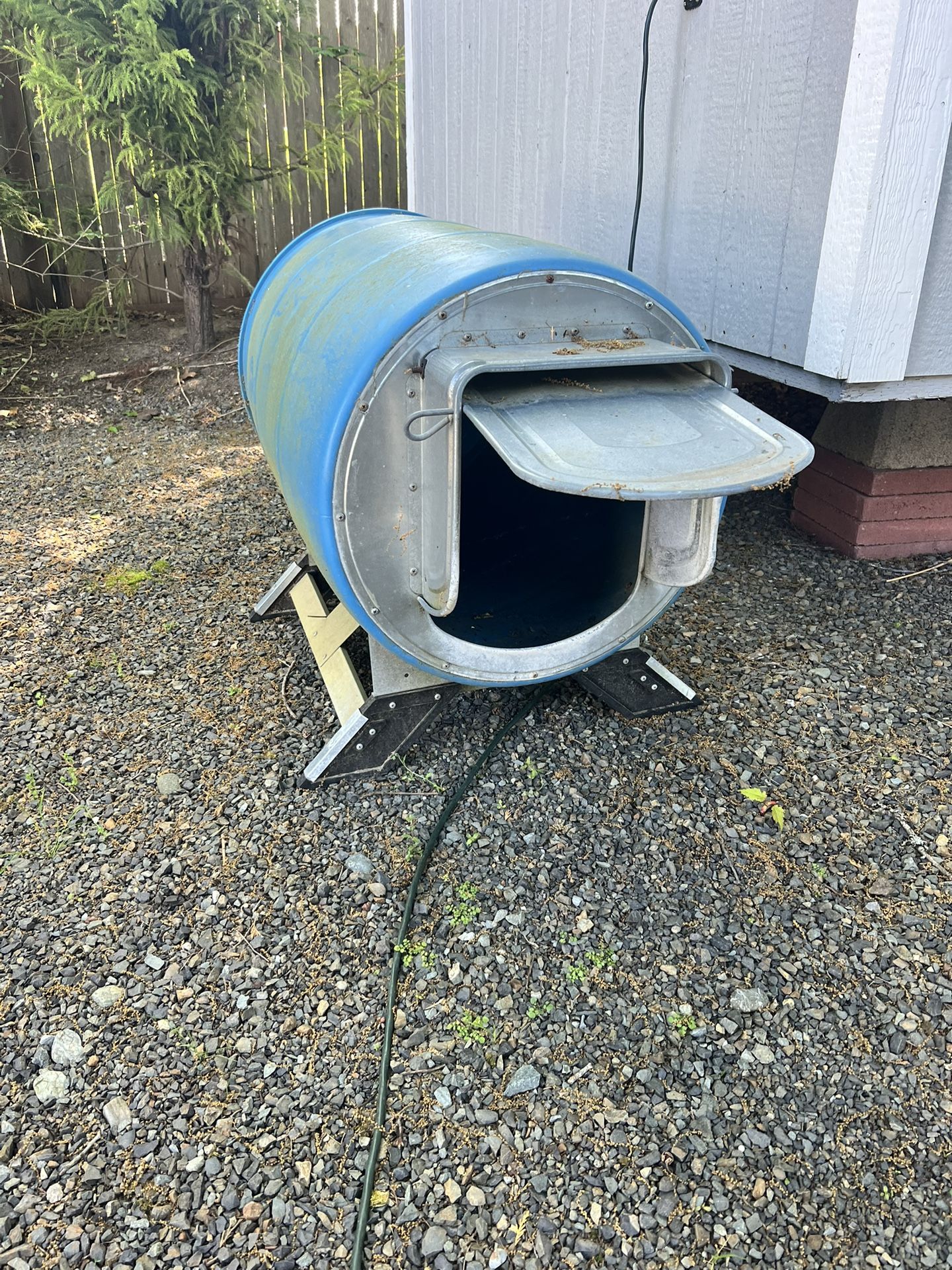55 Gallon Drum Doghouse