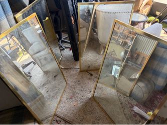Studio mirrors price is for all (4)