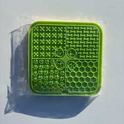 🐾 Premium 2-Pack Dog Lick Mats (Green + Orange) – 4 Textures, Thick & Durable, Anxiety Relief 🐶