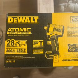 Dewalt DCF921 Impact Wrench 1/2