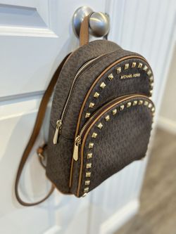 Blue Signature Backpack Abbey Medium Backpack Michael Kors  display picture 1