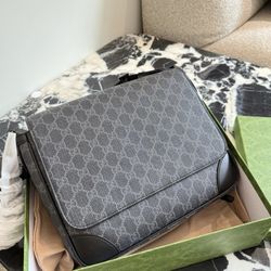 Men’s Leather Messenger Bag Crossbody Bag 