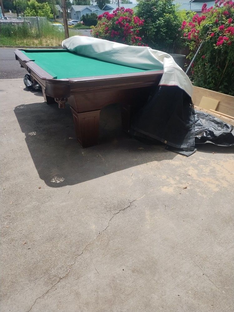 Slate Pool Table With Accessories