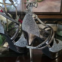 Sliver Glitter GUESS High Heels