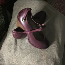 The Queen Martin Vintage Shoes