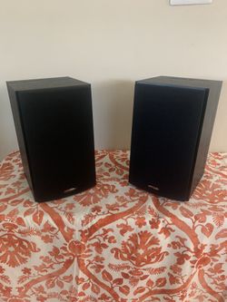 Polkaudio speakers
