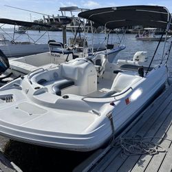 2013 Hurricane 188 SunDeck Sport with 2016 Suzuki DF 150