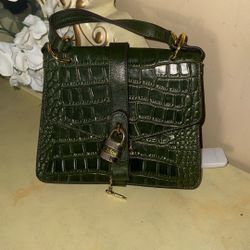 Cholé Hand Bag 