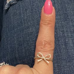 Silver Dainty Bow Ring