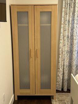 Wardrobe/ Cabinet