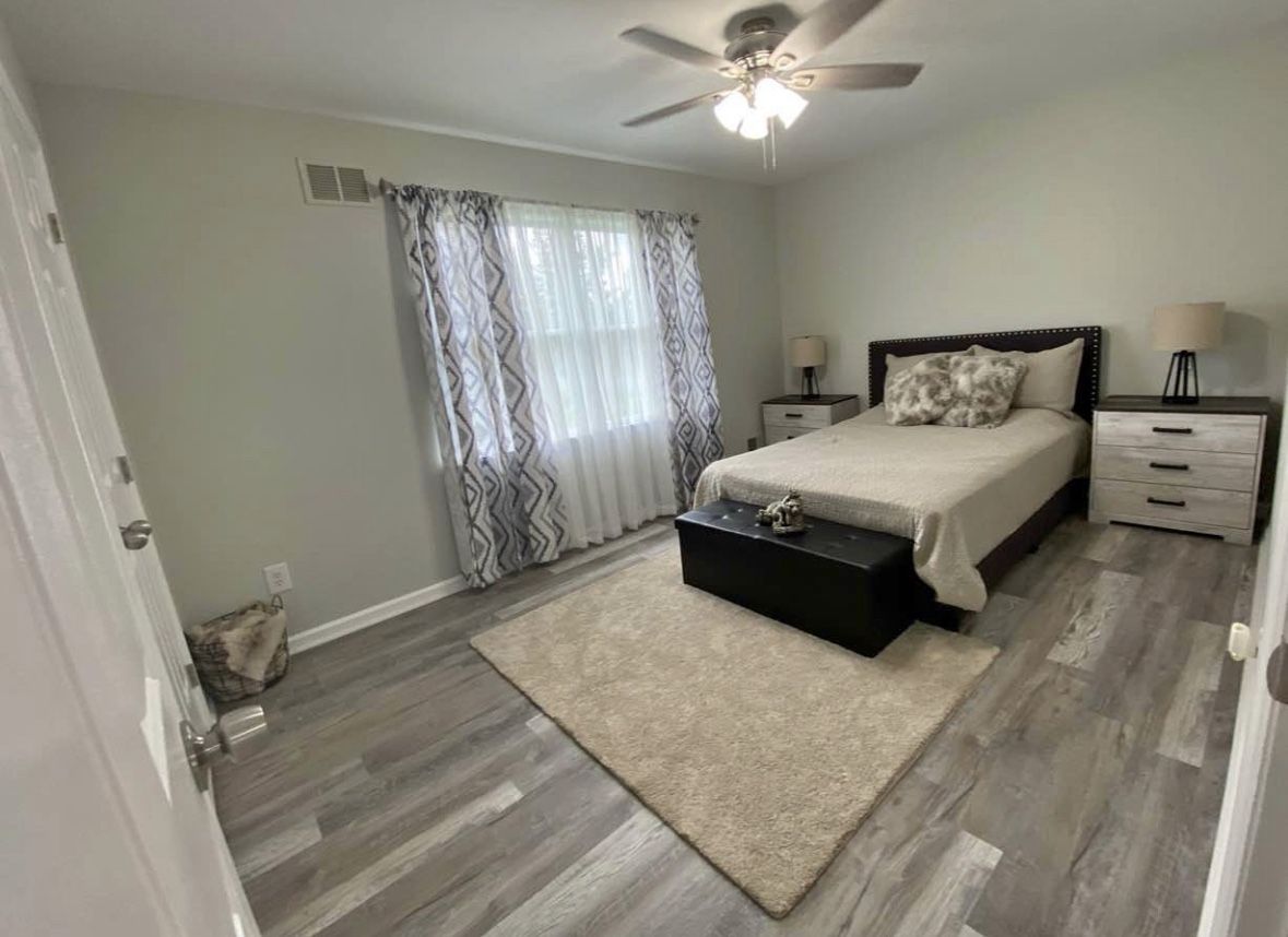 Entire full size Bedroom set must go asap