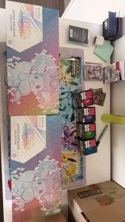 Pokémon Scarlet & Violet Prismatic Evolutions Super Premium Collection