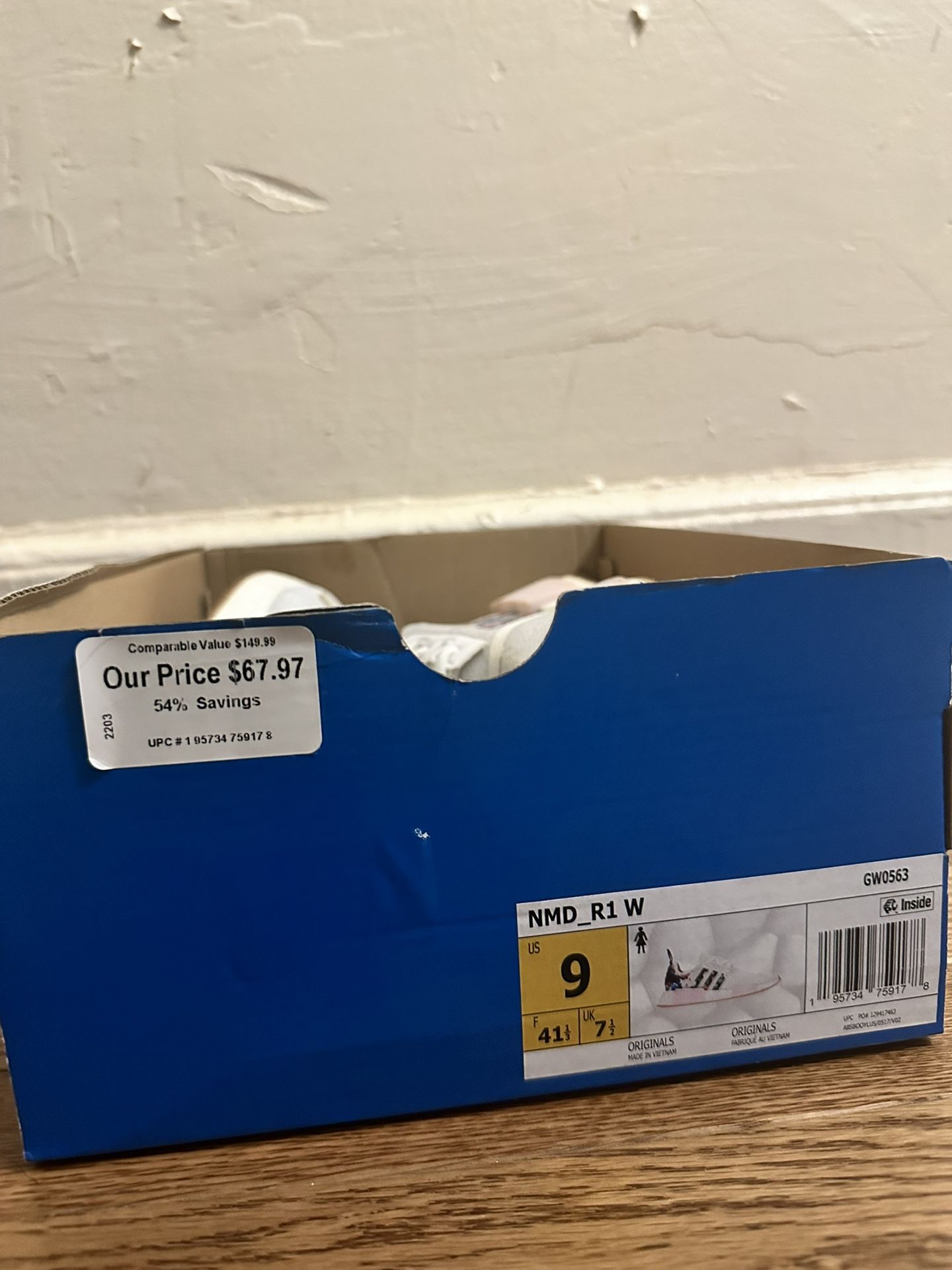 adidas women’s shoes size 9