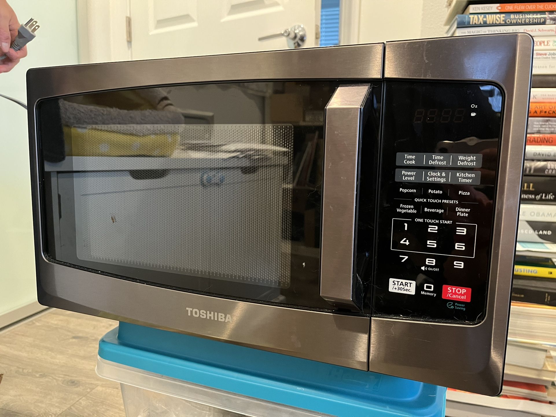 Toshiba Microwave Black Stainless Steel