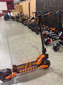 Dual-motor electric scooter
