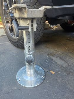 Adjustable Pedestal Seat Mount Base