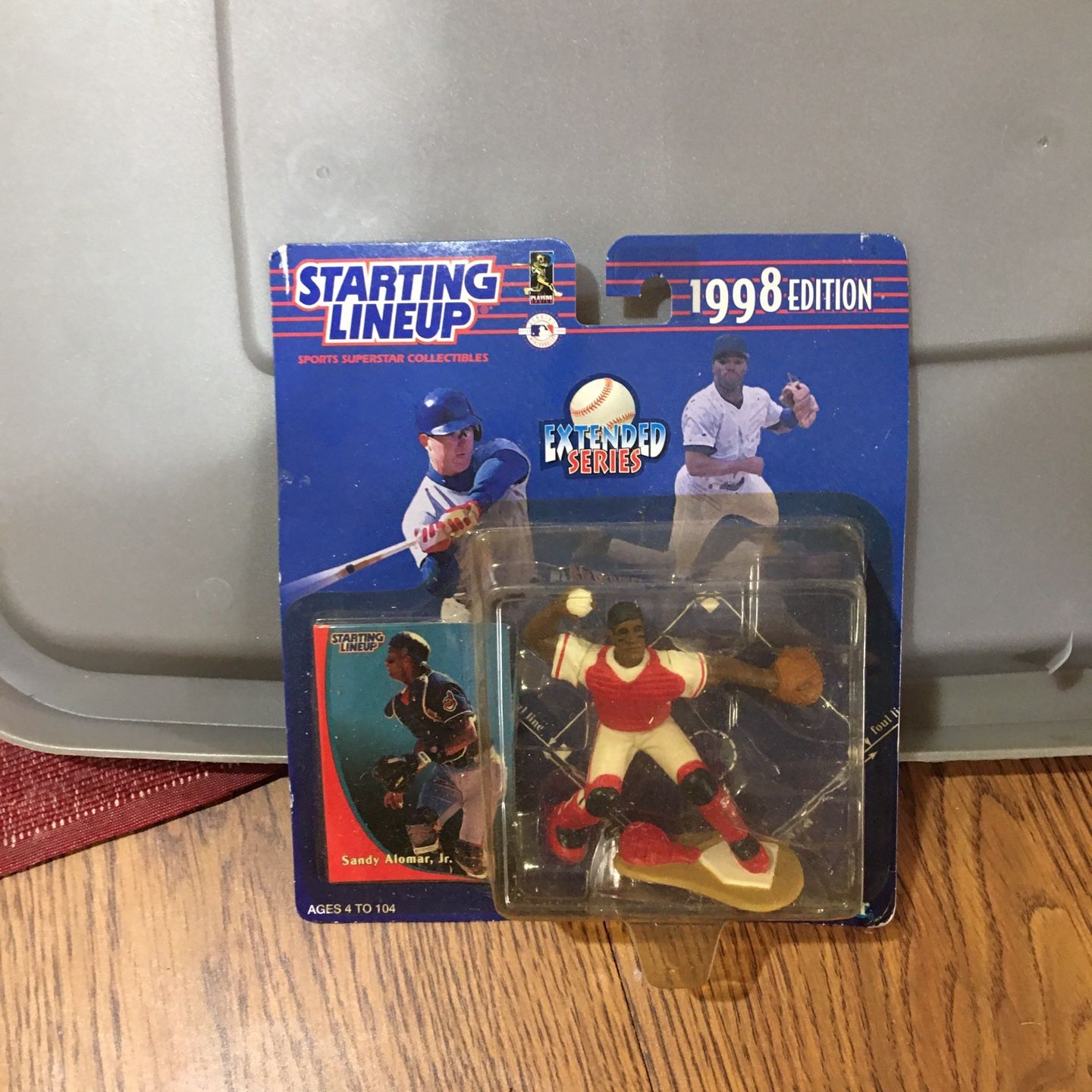 Starting Lineup 1998 Edition Sandy Alomar Jr. Cleavland Indians Action Figure