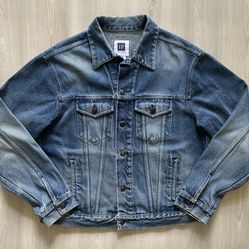 Vintage Gap Denim Trucker Jacket Medium Wash W/ Fade  Mens Medium 
