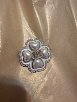 Women gift Clover brooch New AMAZING