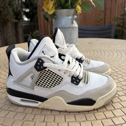 Military Black Jordan 4