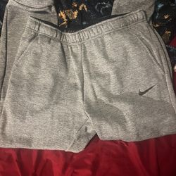Nike Sweats 
