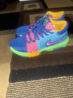 Nike LeBron Witness VIII Size 10.5