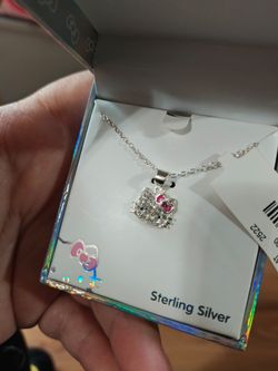 Hello kitty necklace