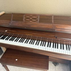 Yamaha Piano