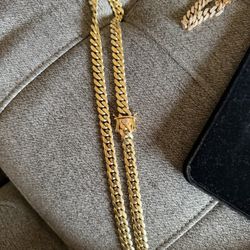 10k Cuban Link Chain 
