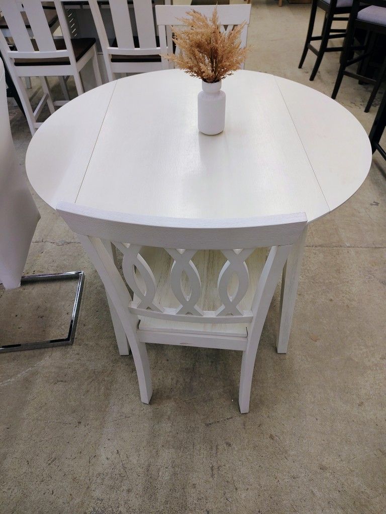 Drop Leaf Dining Set!