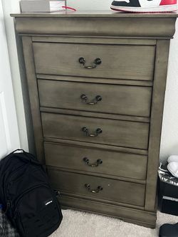 Dresser