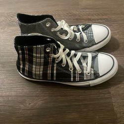 Converse All Star Chuck Taylor Women’s Size 7