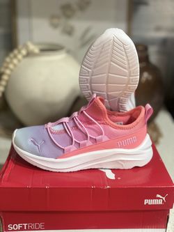 Girl Shoes Pumas Soft ride Sneakers